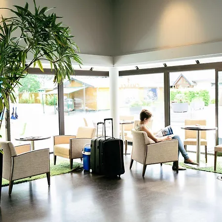 Hotel Vert 2*