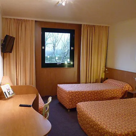 Szálloda Hotel Vert 2*