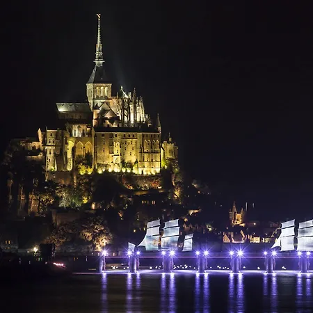 فيرت فندق Mont-Saint-Michel