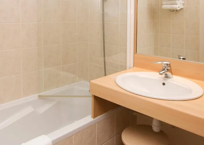 Hotel Vert מלון 2*