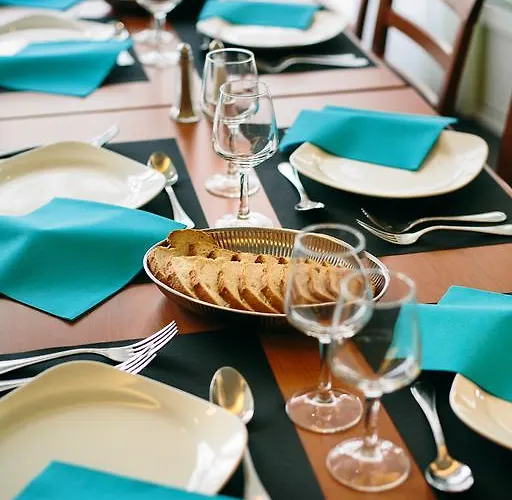 מלון Hotel Vert Mont-Saint-Michel